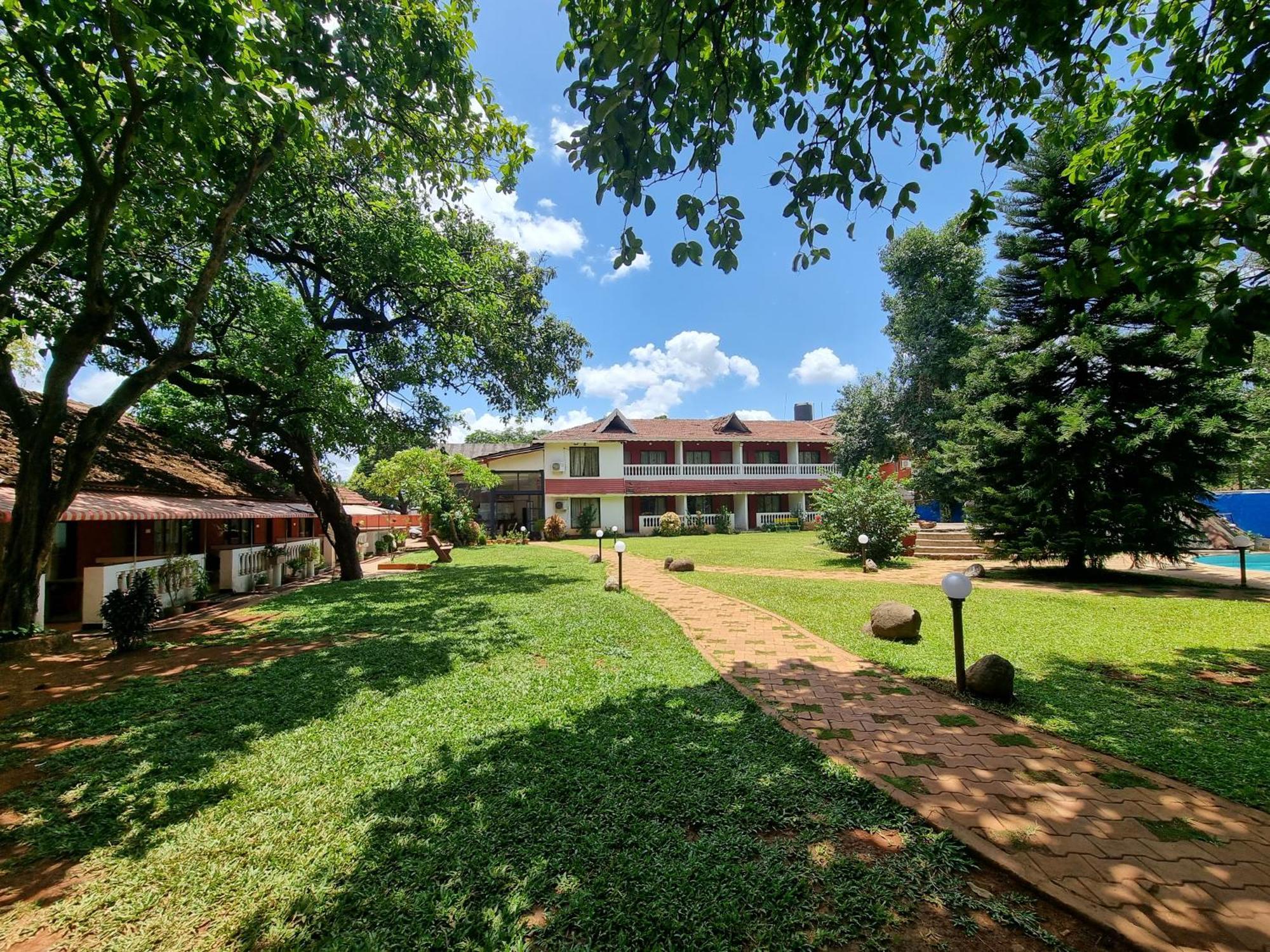 Rishikesh Resort Lonavala Exterior photo